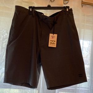 Men’s billabong brand new shorts